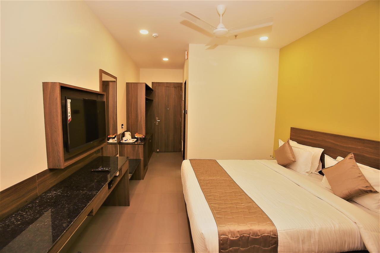 Genx Surat By 1589 Hotels Palsana  Buitenkant foto